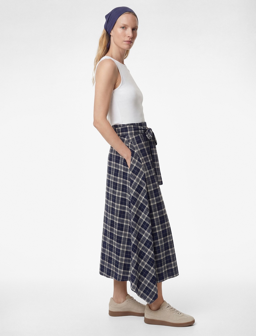 Pamuklu Slim Fit Kolsuz Kayık Yaka Bluz — фото 2