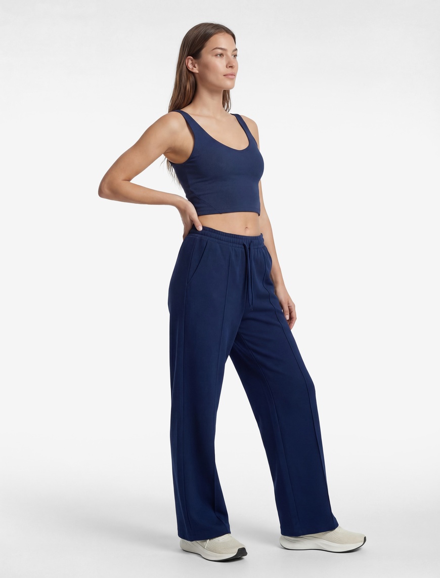 Спортивні штани з широкою штаниною та кишенями